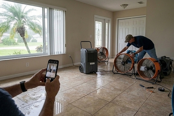 What Should You Do First After Water Damage In Your Seminole Home?